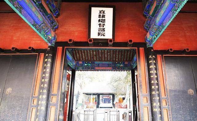 府,州,县都设有副官办理政务,为何总督,巡抚衙门却不设?