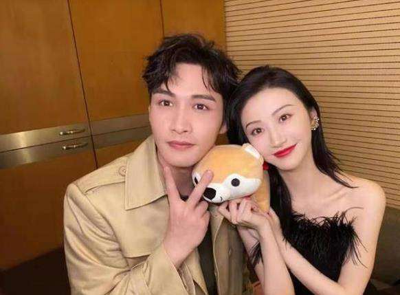 景甜和张彬彬太厉害了,俩人如何翻转加逆袭,成就超强荧幕cp_网友_剧中