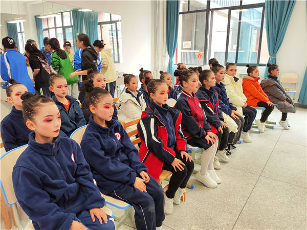 贺报!繁江小学参加新都区学生运动舞蹈大赛斩获两项一等奖