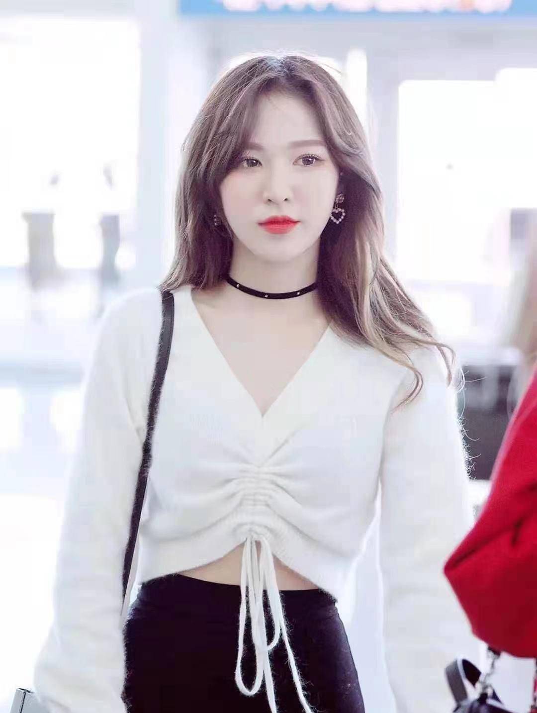 因演出受伤险些毁容,如今wendy回归,却被质疑借此机会整容_wendy_变化