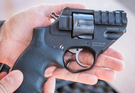 德国造9mm紧凑型左轮手枪 属于手枪中的高端牌子货_marshal_sky_系列