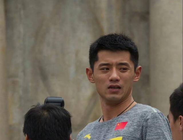 刘国梁一直没给张继科举行退役仪式!原因不明!_地方队_举报_丁宁