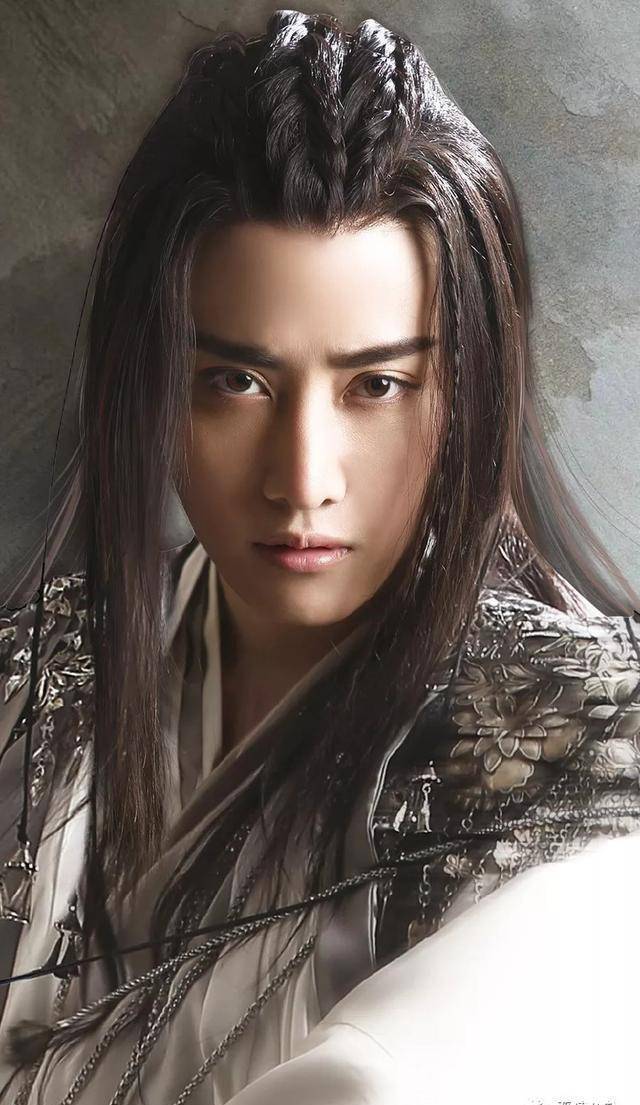 鞠婧祎mike一集就接吻,《游泳先生》人生不只如初见_白泳泽_蓝天_影视