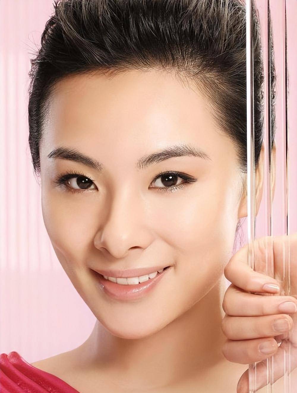 体操皇后刘璇:21岁夺奥运冠军,22岁光速退役,她身上发生了什么_时候