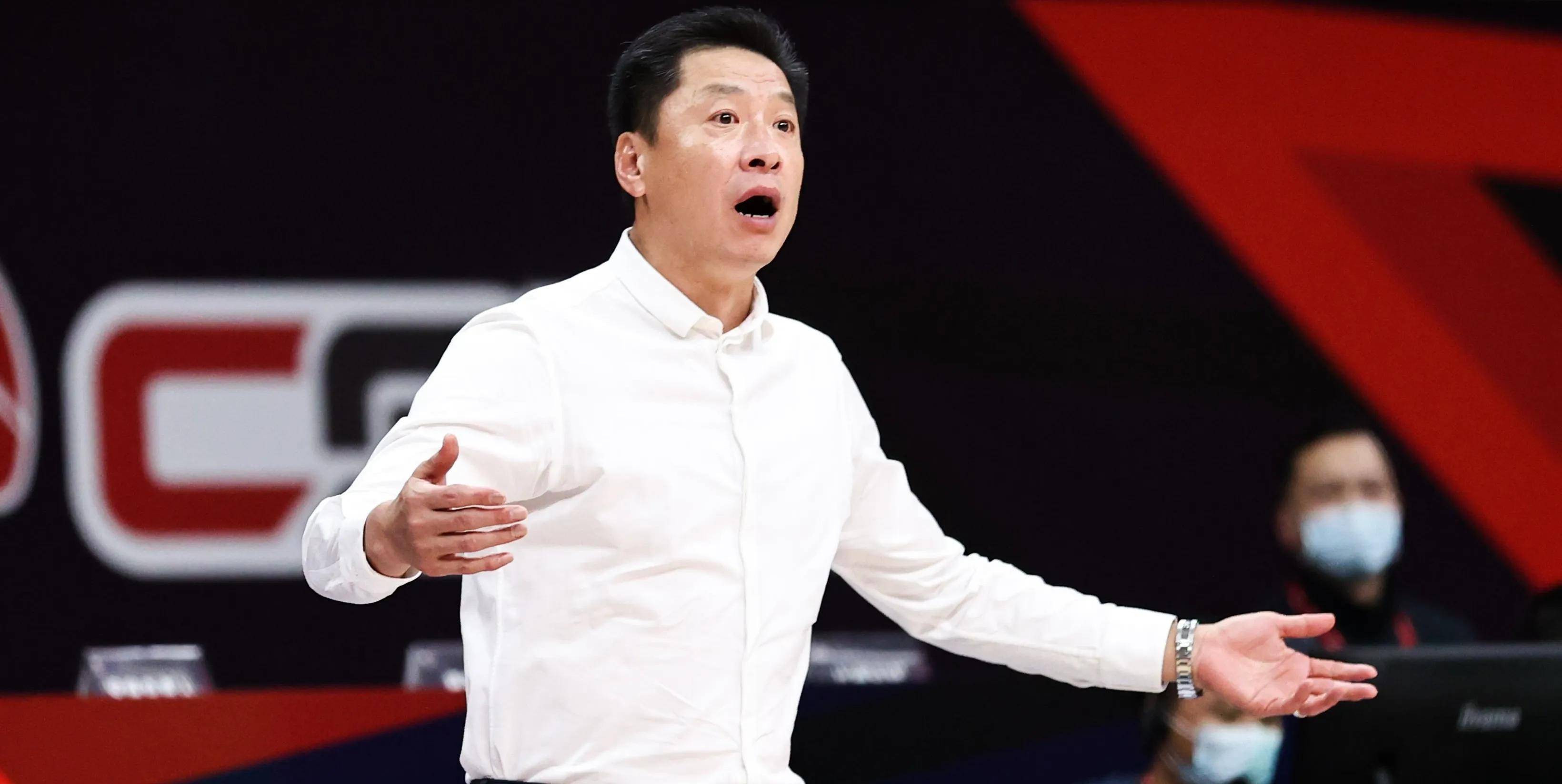 杨鸣危险了,2米08顶级外援季后赛报销?