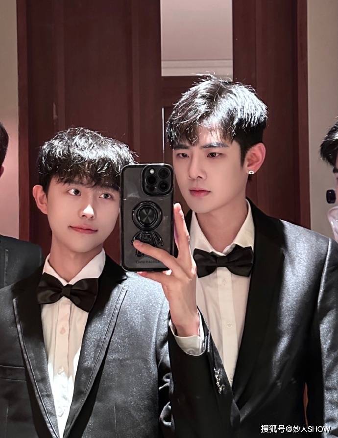 网红圈假脸姐妹团:整容恋爱分手复合上热搜,母某公寓四cp成顶流_直播