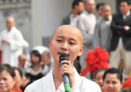 她是个高材生,十分漂亮,做梦梦见了一颗蛋,便出家做了尼姑_释正孝