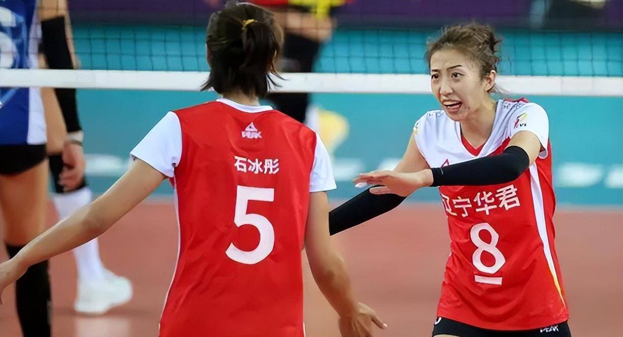 女排丁霞晒近照!