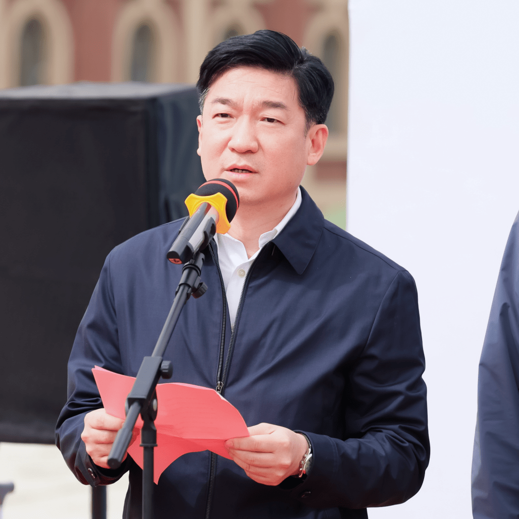 中国抗癌协会理事长樊代明院士,副理事长王瑛,秘书长赵勇,科普部部长