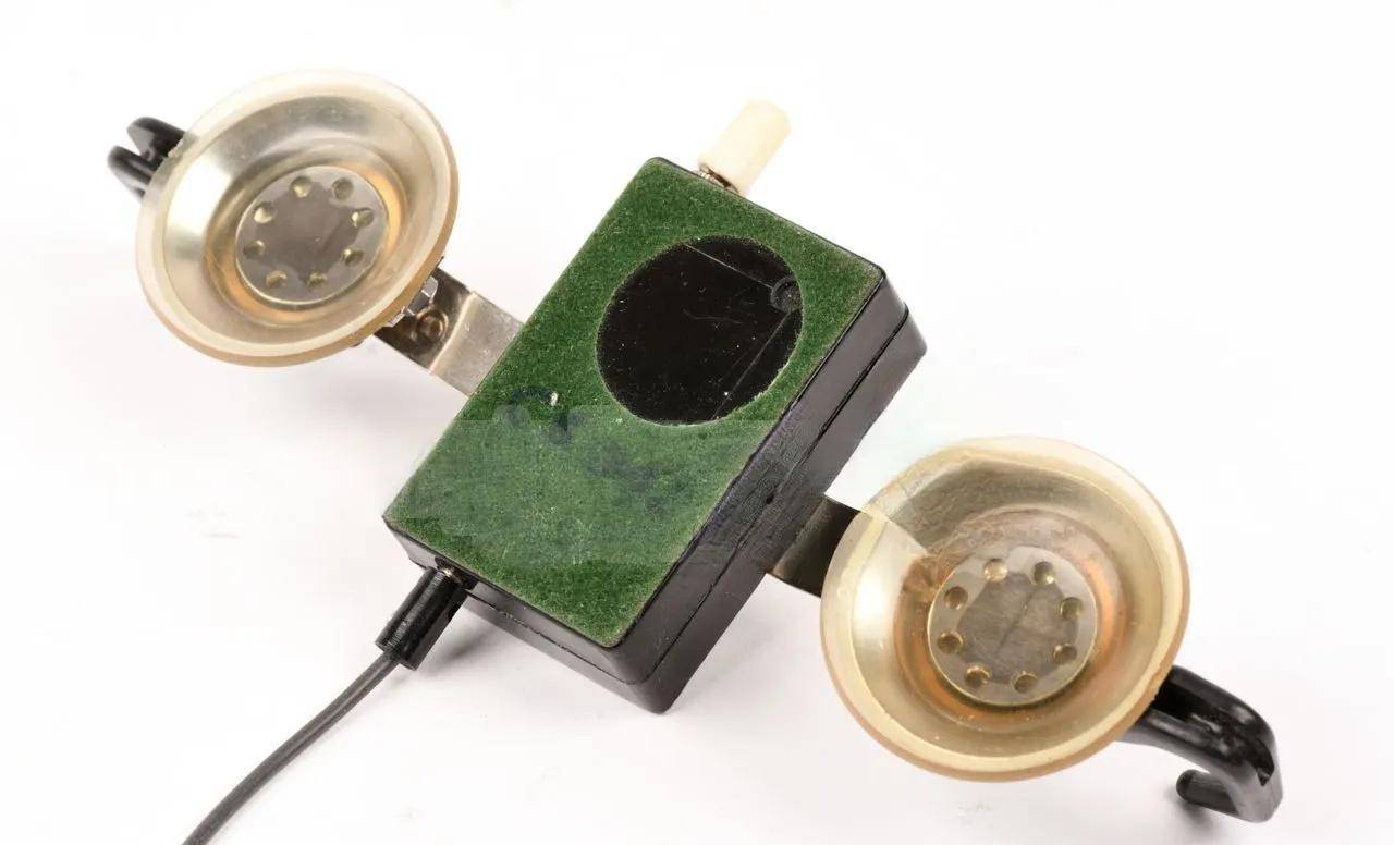 间谍器材之tm-104,最能体现隔墙有耳的无线接触式窃听器_工作_电路板