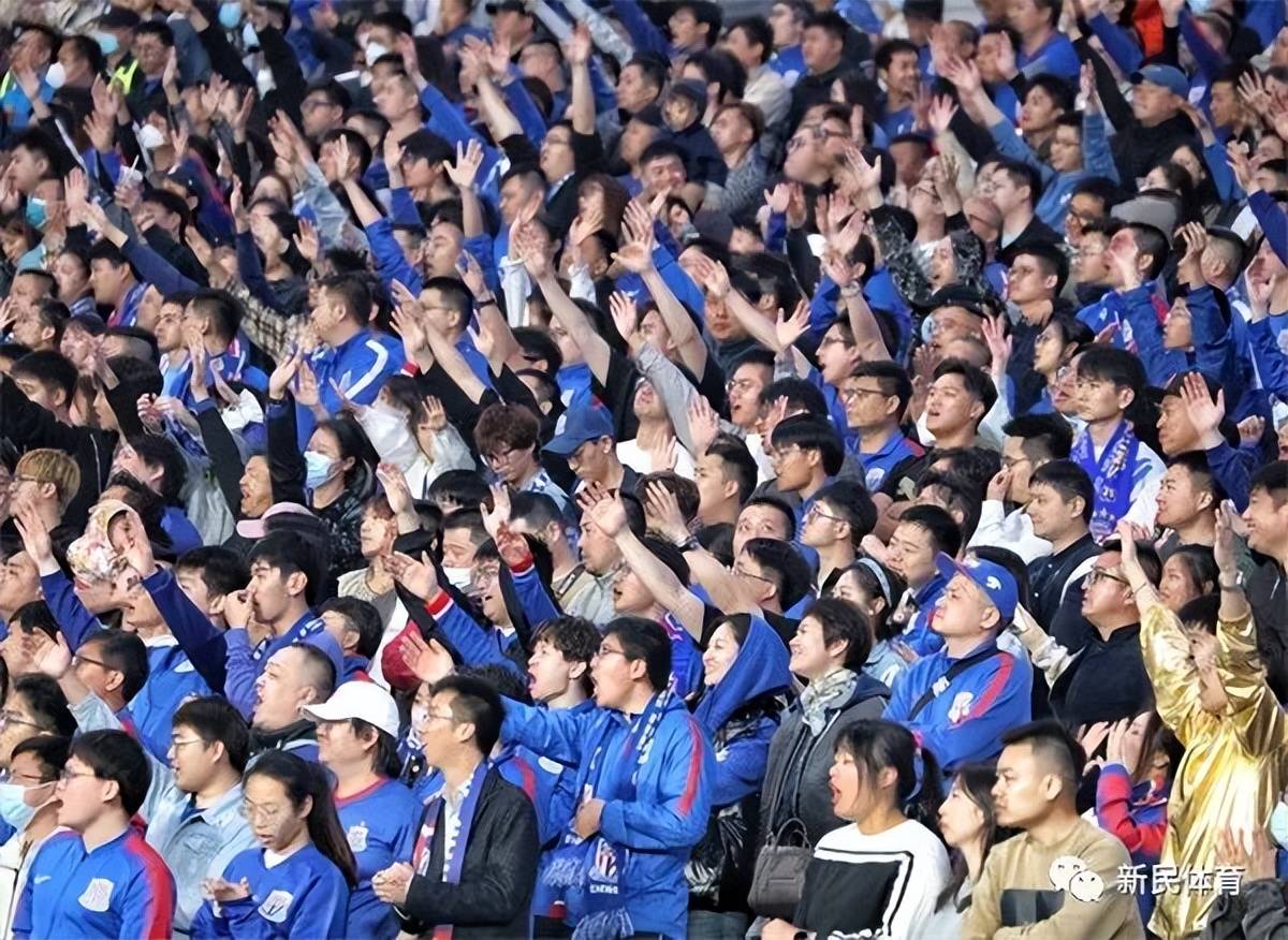 这一天,申花球迷等了三年_比赛_赛季_主场