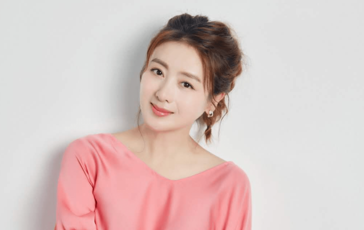 小李琳:因负债遭丈夫抛弃,嫁穷小子身价暴涨千百倍,前夫后悔?