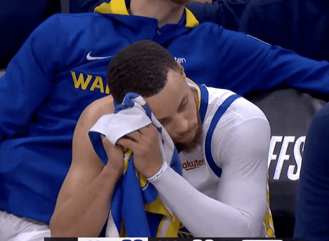 库里白拿30 6,国王替补狂轰14罚惹争议!_比赛_勇士_萨博尼斯