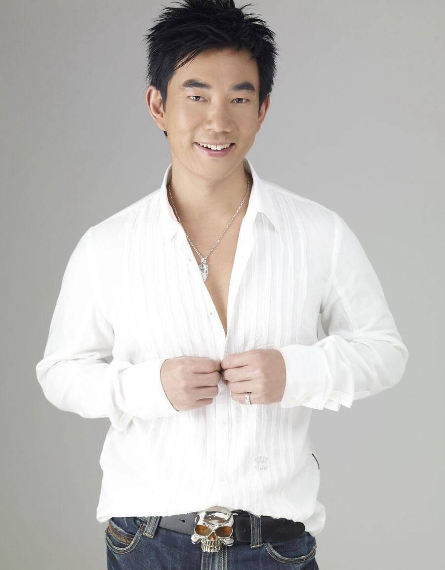 任贤齐(richie jen),1966年1月23日出生于中国台省彰化县,祖籍湖北省