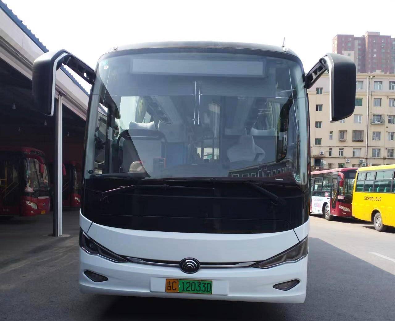 四平102路公交车司机站点不停车 公司回复:按规定处理!