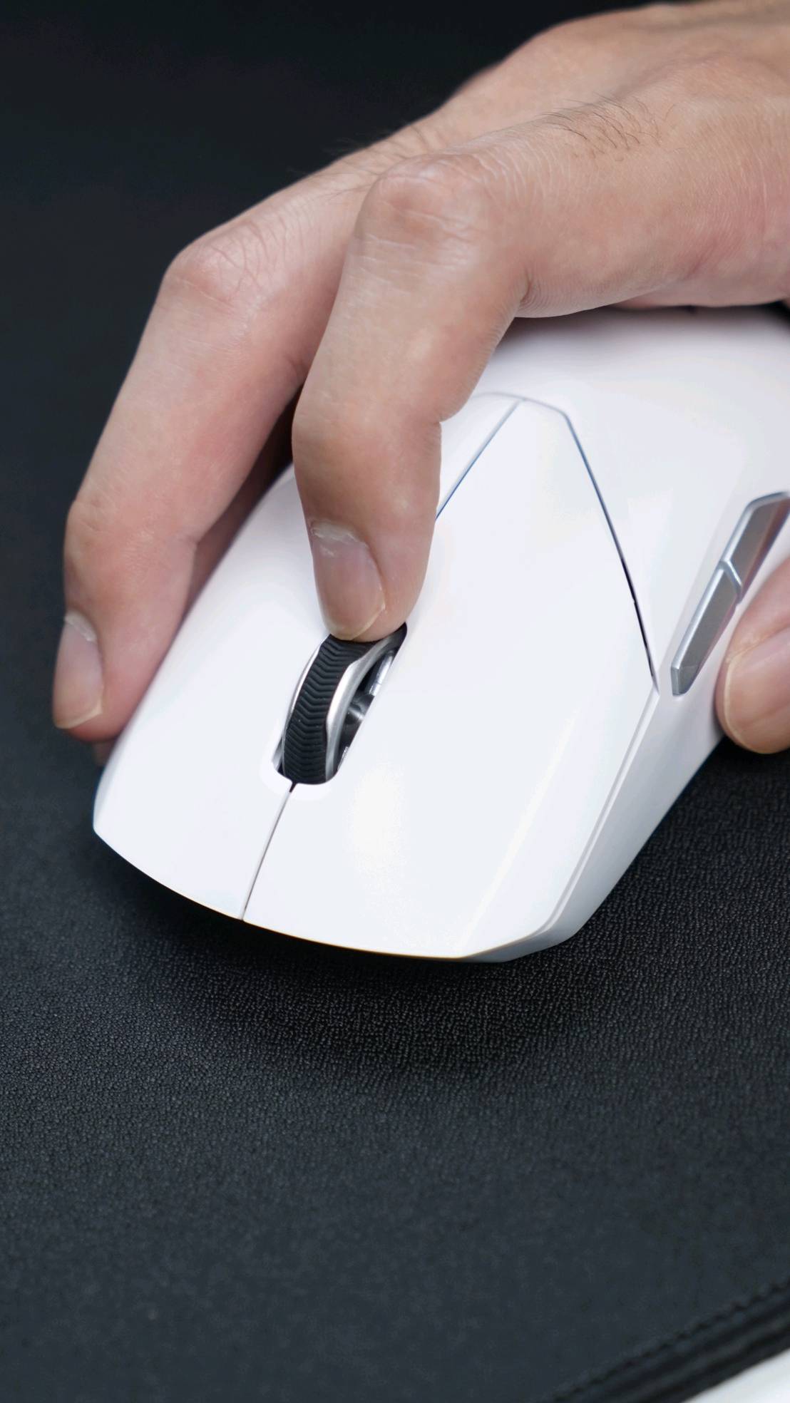 雷柏vt9鼠标 够快够轻够稳