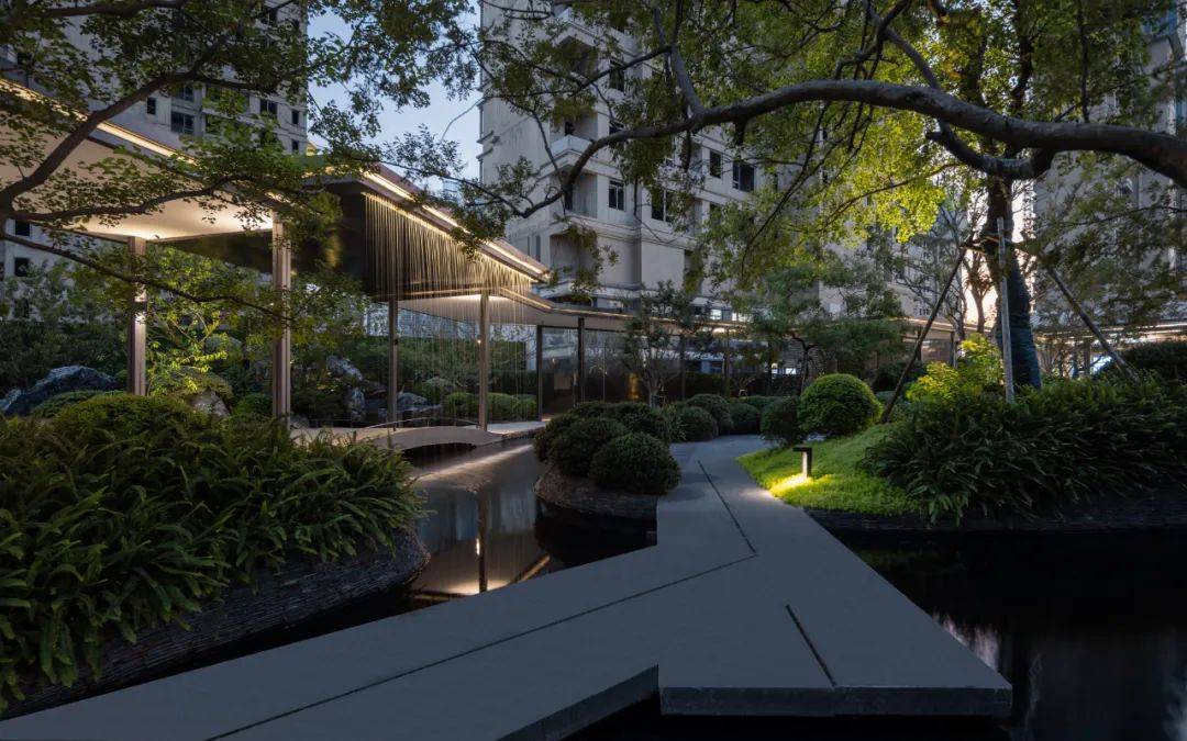 嘉兴绿地香港云缦世家售楼处电话:400-186-1314转1616〖售楼中心