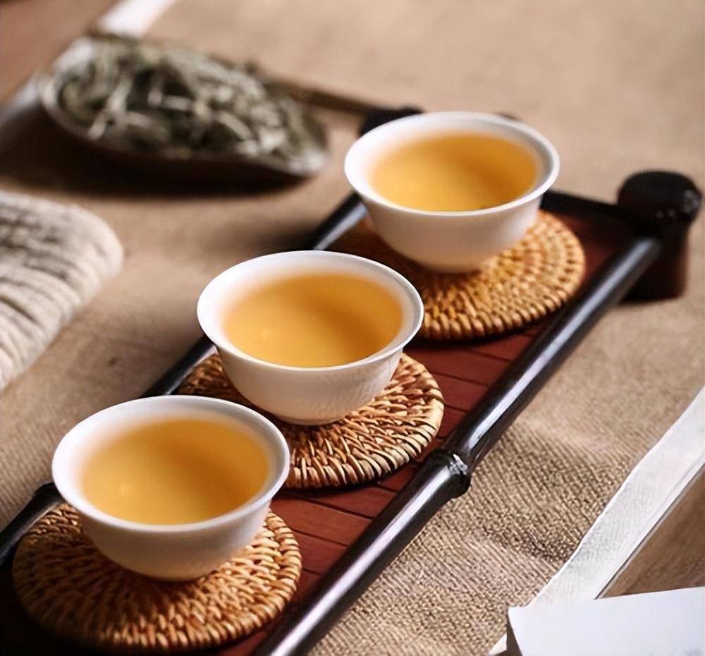 同时,曲麻菜有很好的抗烟毒作用,能直接对抗吸入体