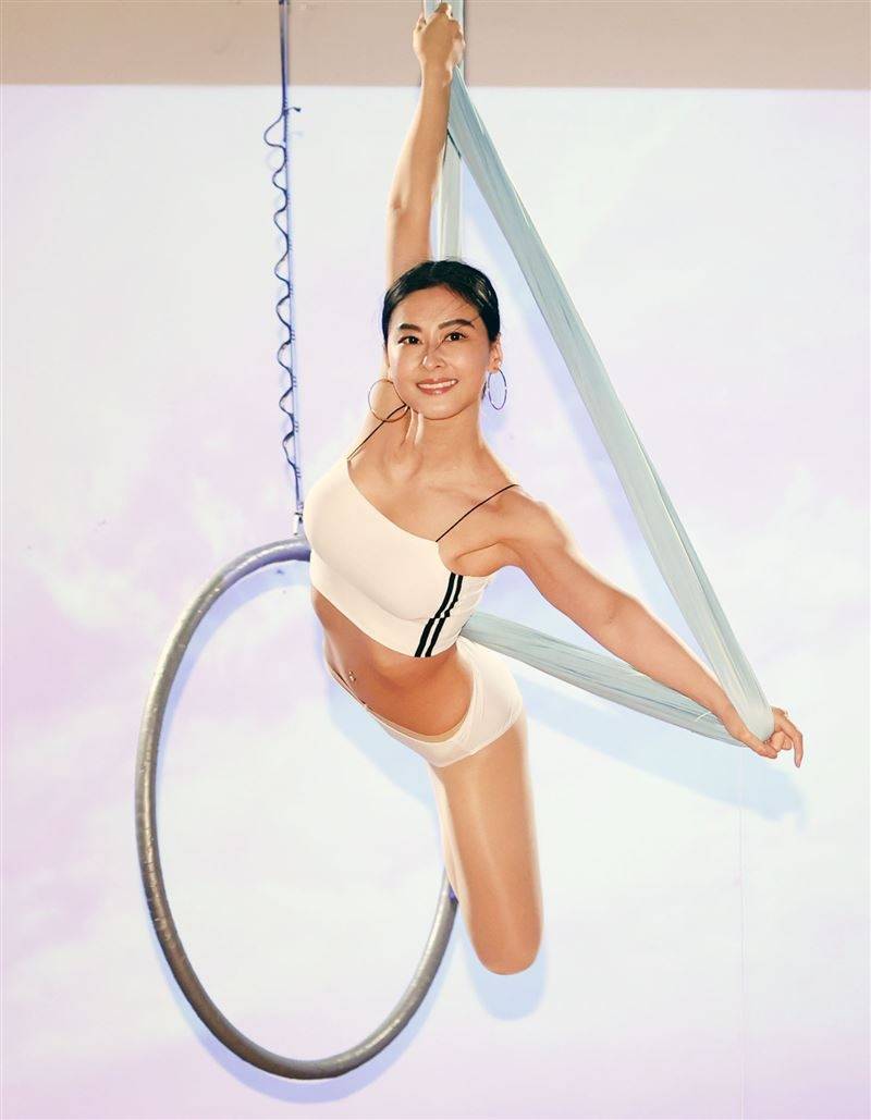 "瑜珈女神"亲曝回春术,让45岁学员"请产假"老公嗨翻_夏米雅_miya_瑜伽