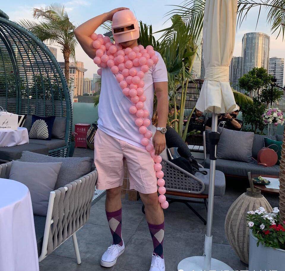 威廉姆斯长得像他,网友:谁给你自信_吉杰_偶像_市场