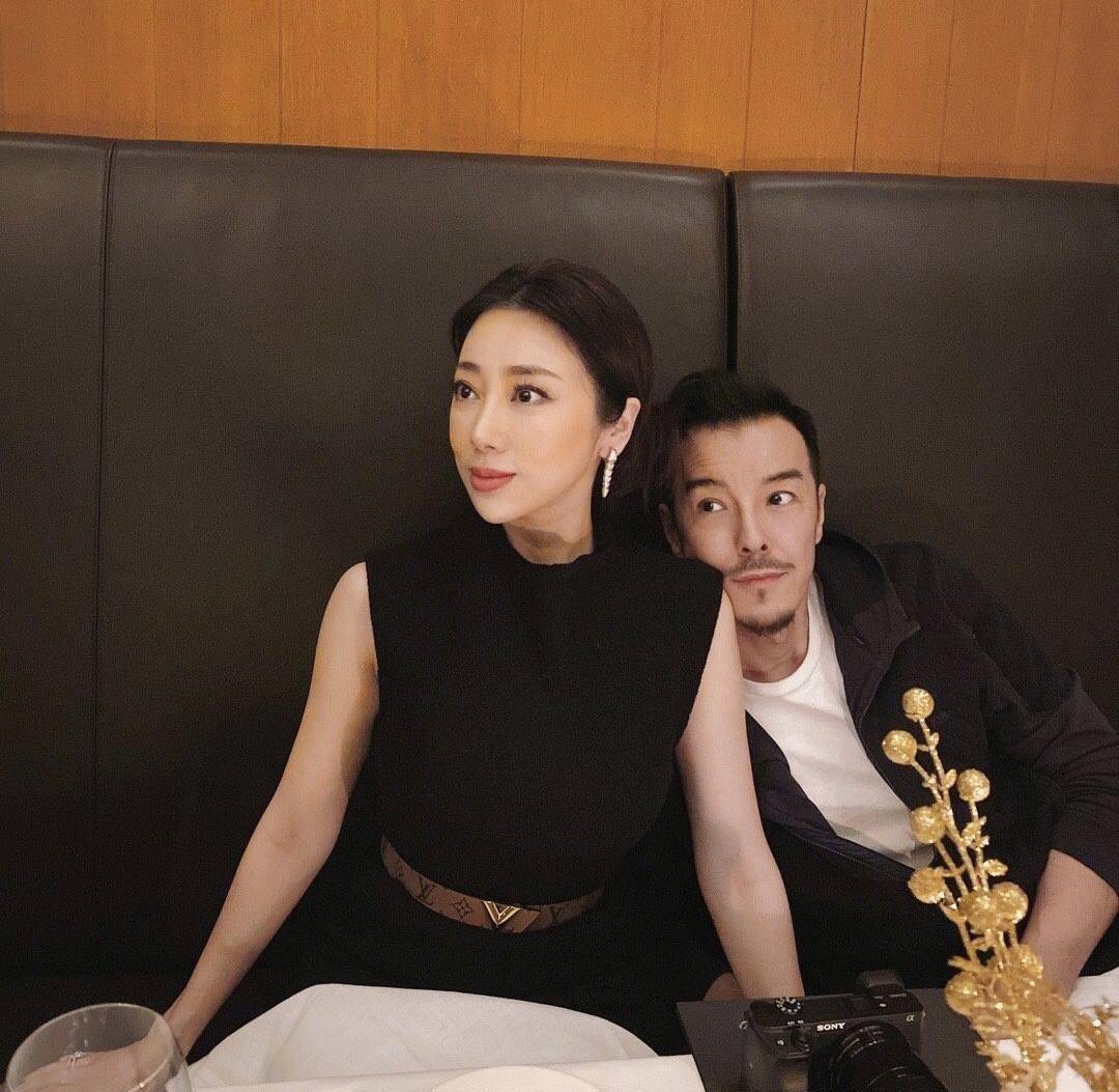 她还与陈坤,时尚主编张宇等人交情匪浅.