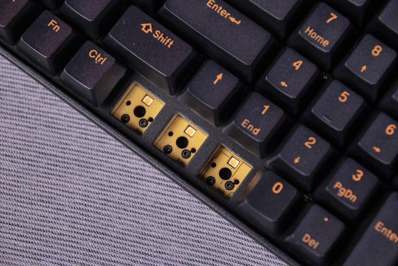 96%配列,100键全键热插拔雷柏v500diy_银轴和_灯光_机械