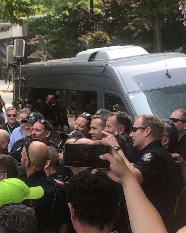 "死侍"雷诺兹推特说起了"蜘蛛侠",外国网友坐不住了!_照片_关系_感觉