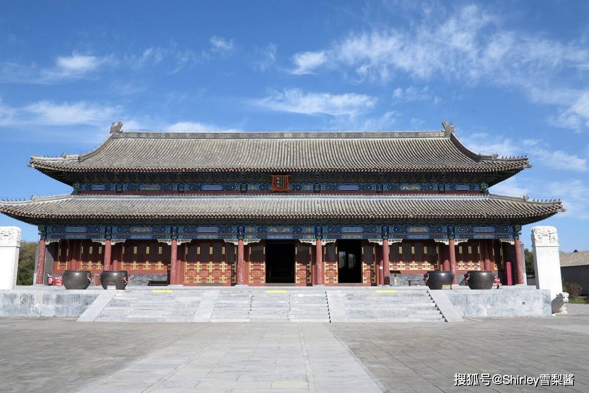 爱国将领僧格林沁的王府,位于通辽市科尔沁左翼后旗吉尔嘎朗镇中学里.