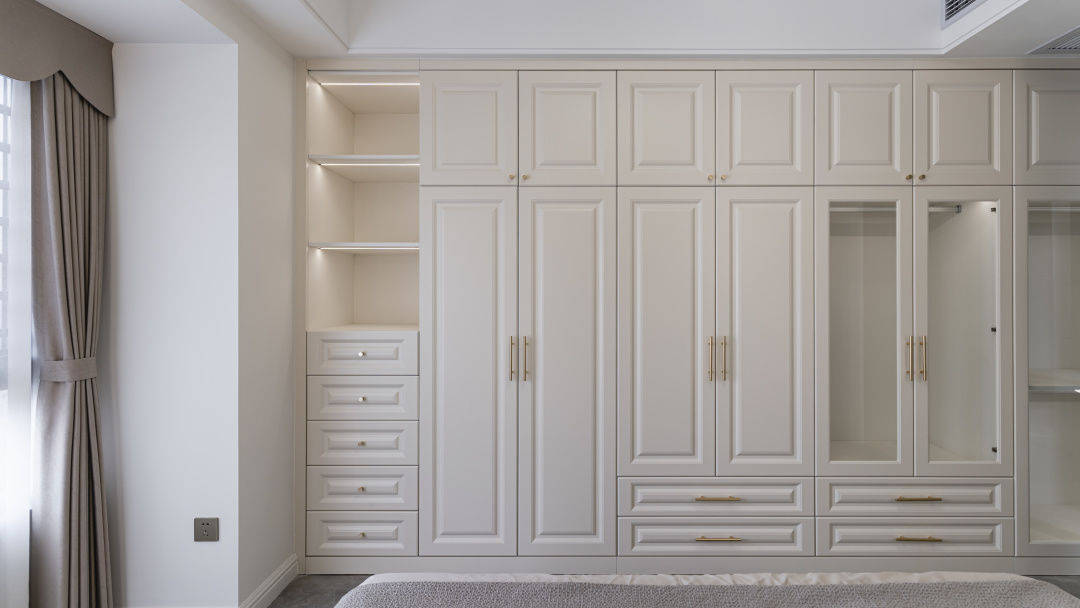 153㎡法式轻奢,奶白色柜体贯穿全屋,治愈满格,收纳满分!