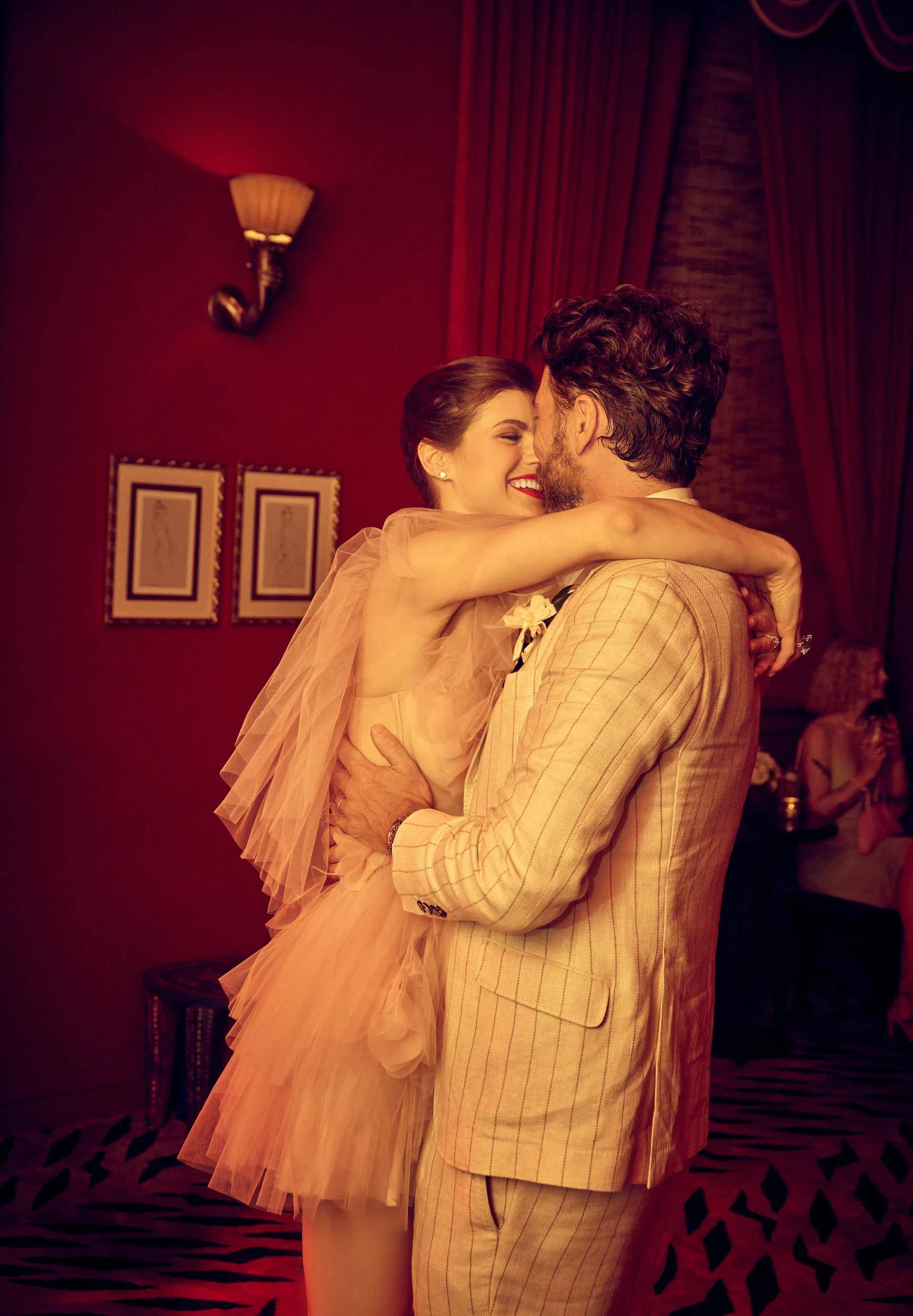 《致命女人》的"哈士奇美女"结婚了!