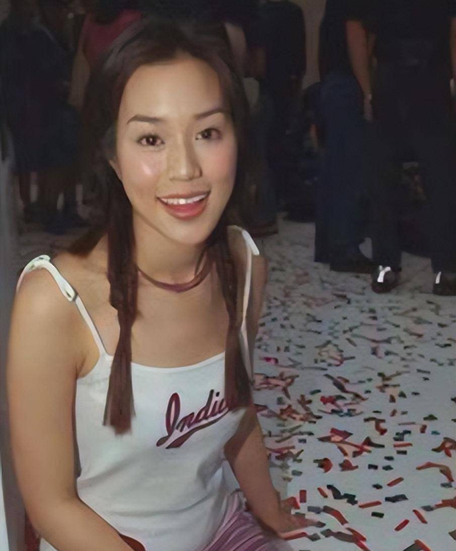 徐子淇:24岁嫁豪门,生一个孩子奖励10亿,33岁生四胎身价超千亿