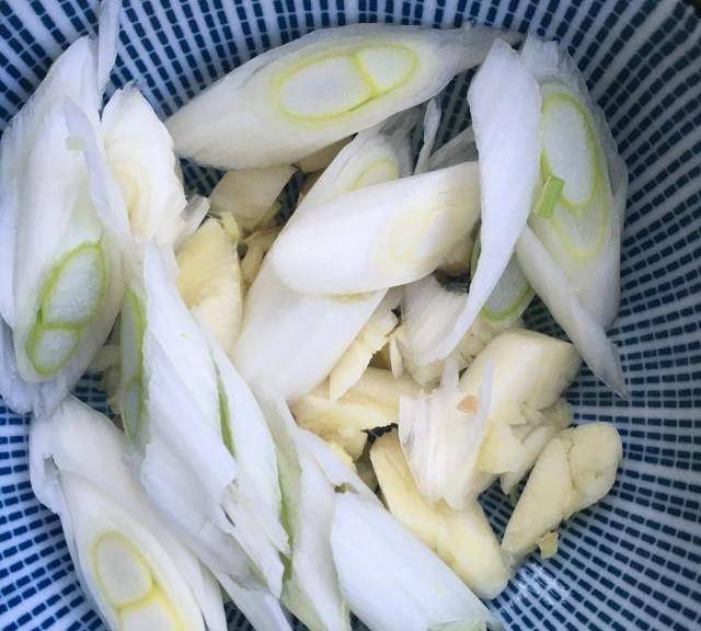 红烧白斑狗鱼,鱼肉鲜美,汤汁浓郁_花椒_豆瓣酱_马克西姆