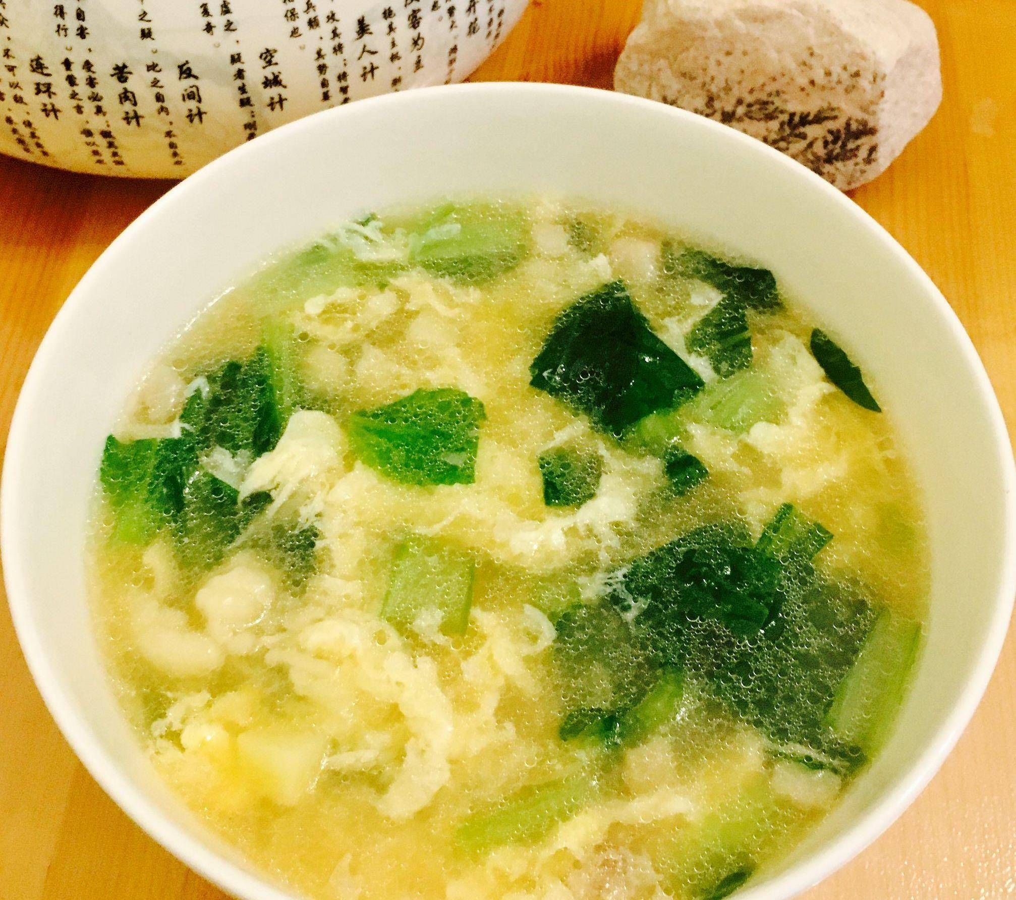 土豆青菜疙瘩汤的家常做法_五花肉_清水_葱花