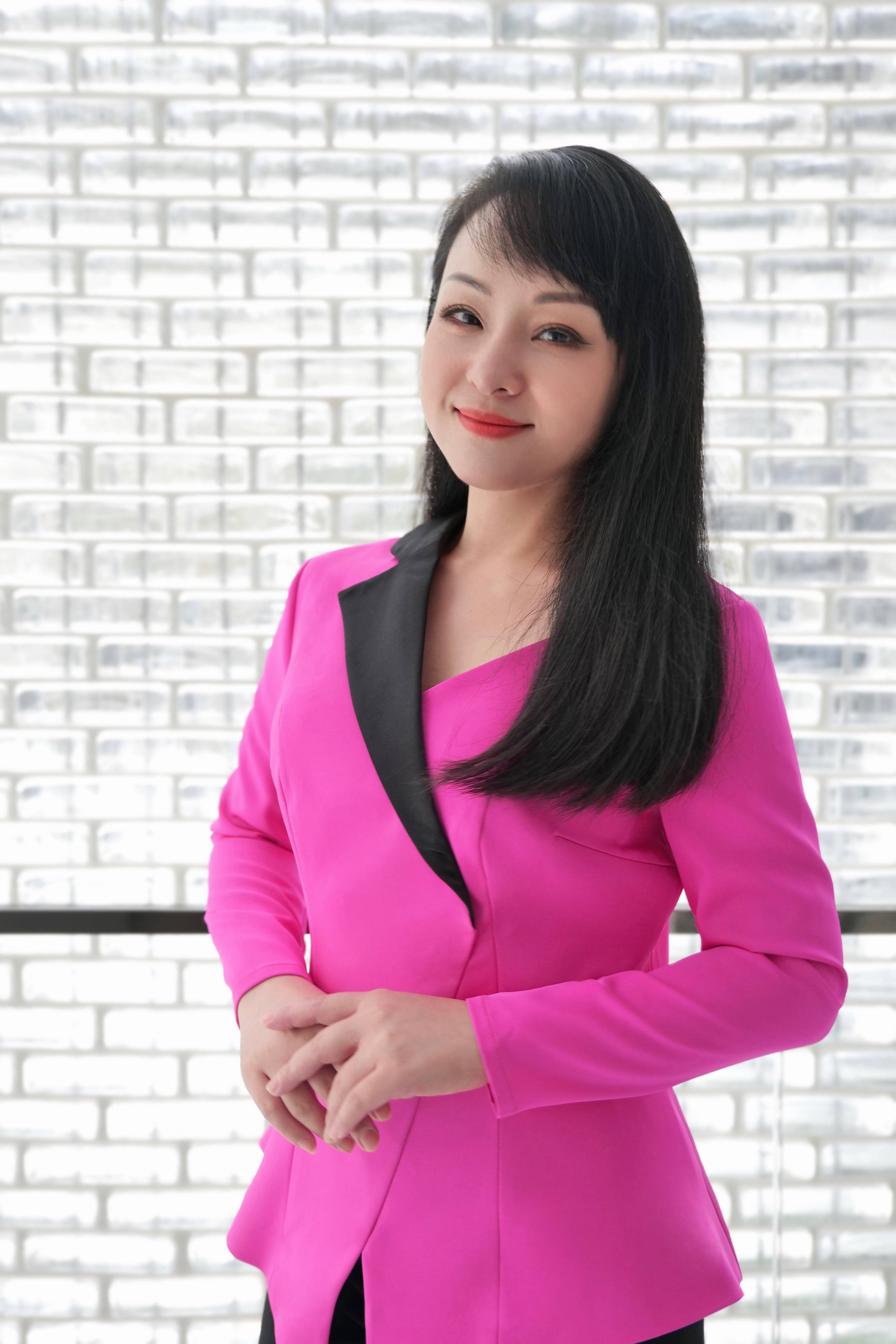 徐子淇担任2023《听见好音乐》全国音乐才艺大赛总决赛评委导师_中国