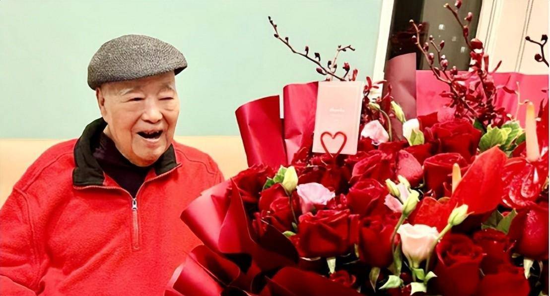 著名艺术家于洋:晚年痛失导演儿子,他将歌唱家儿媳当女儿_迪里拜尔