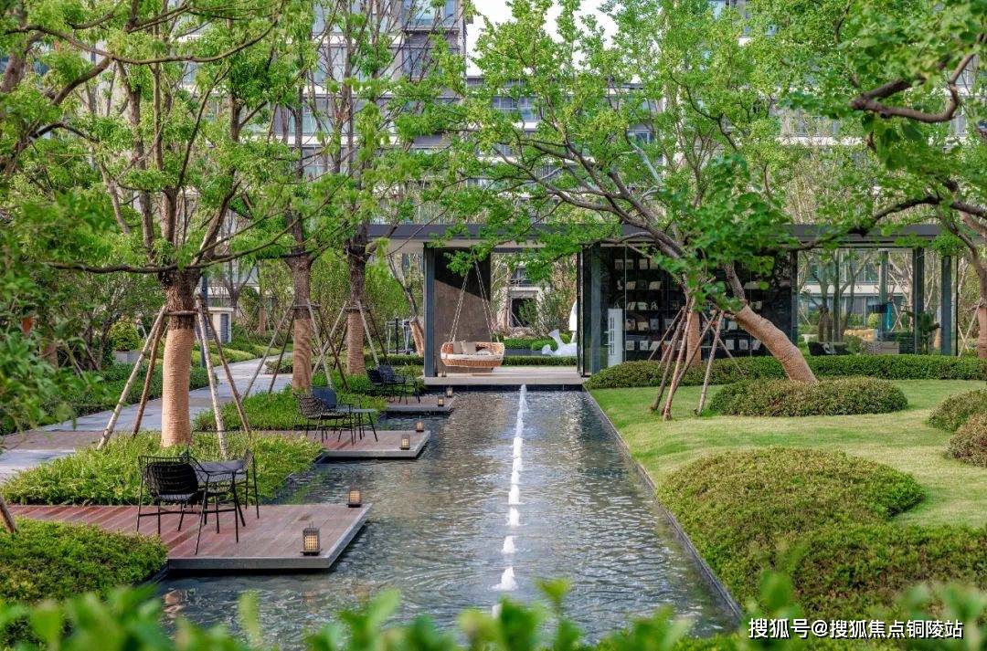 南京中海方山印售楼处电话-位置-单价-详情_实景图_中心_水景