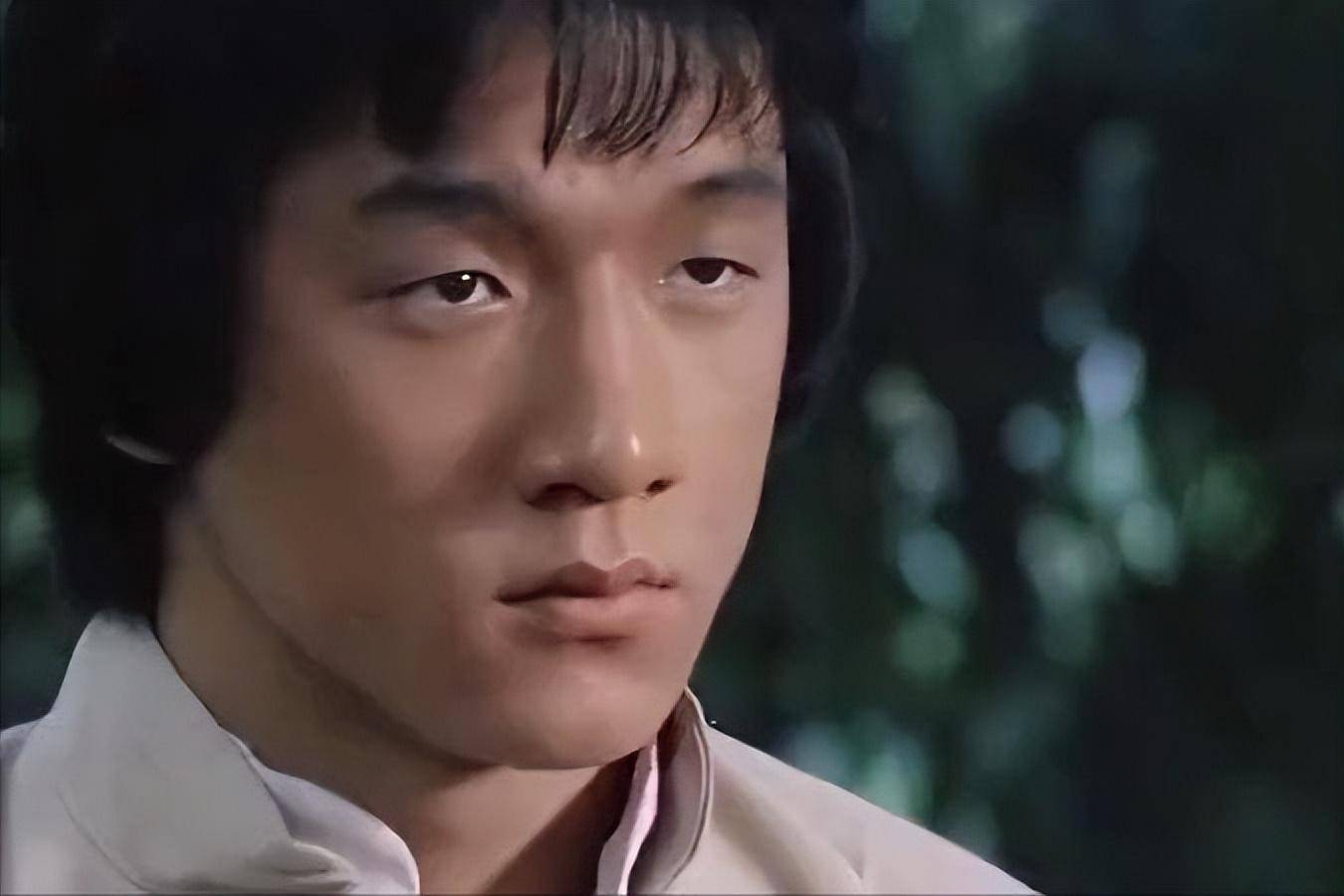 这6位动脸的明星,孩子跟他们整容前一样_成龙_谢楠_甄子丹