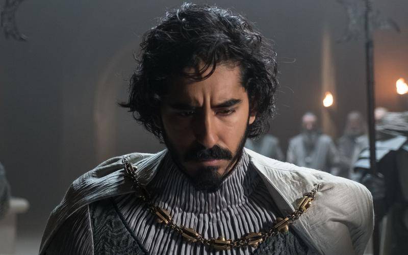 王者的成长之路:电影《亚瑟王》中,亚瑟是如何成长为传奇的?