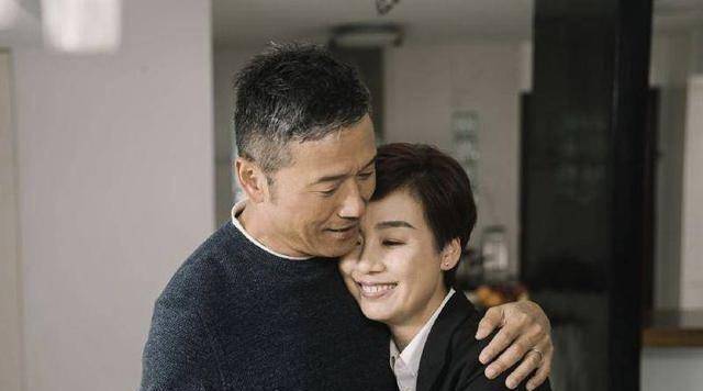 使徒行者3》再现经典台词,内地知名艺人现身被网友批少了港味_苗侨伟