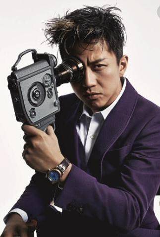 再见了,大导演时代,电影进入了演员自导自演的新时代_票房_收入_专业