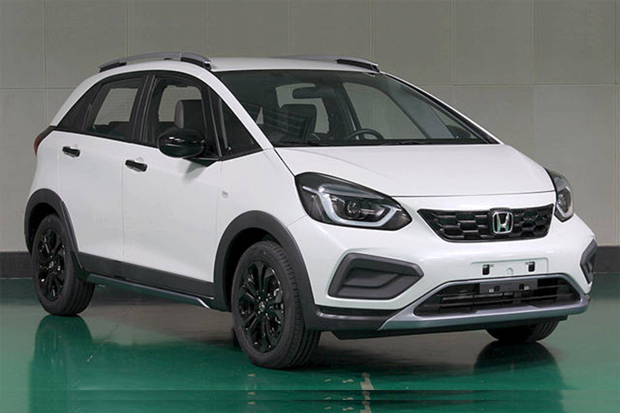 最便宜比亚迪pk中期改款飞度:海鸥可快充/飞度动力调整 ,选谁好_搜狐