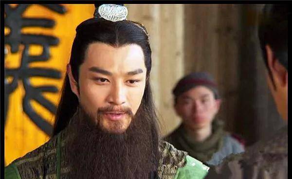 在历史上王君可原型王君廓,不仅不是英雄,还是卑鄙无