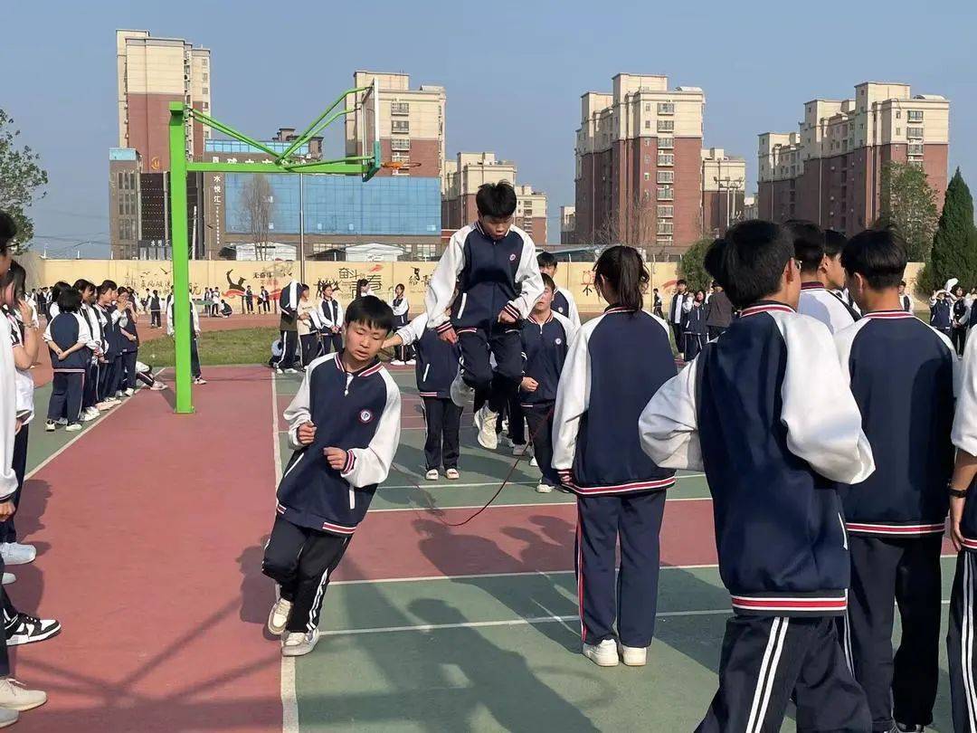 濮阳职业技术学院附属中学高一年级举行"崇文厚德 尚武励志"主题系列