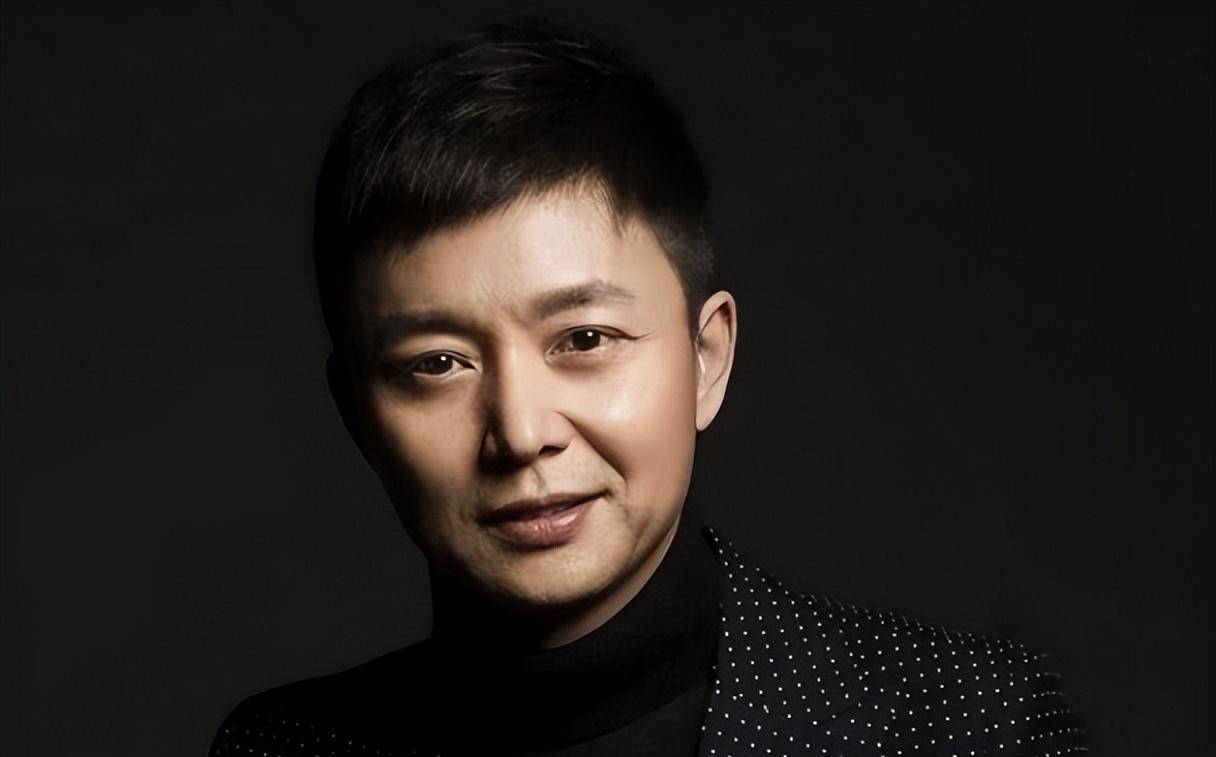 "叔圈天菜"刘奕君:因得罪某女星被封杀十年,后靠演反派走红!