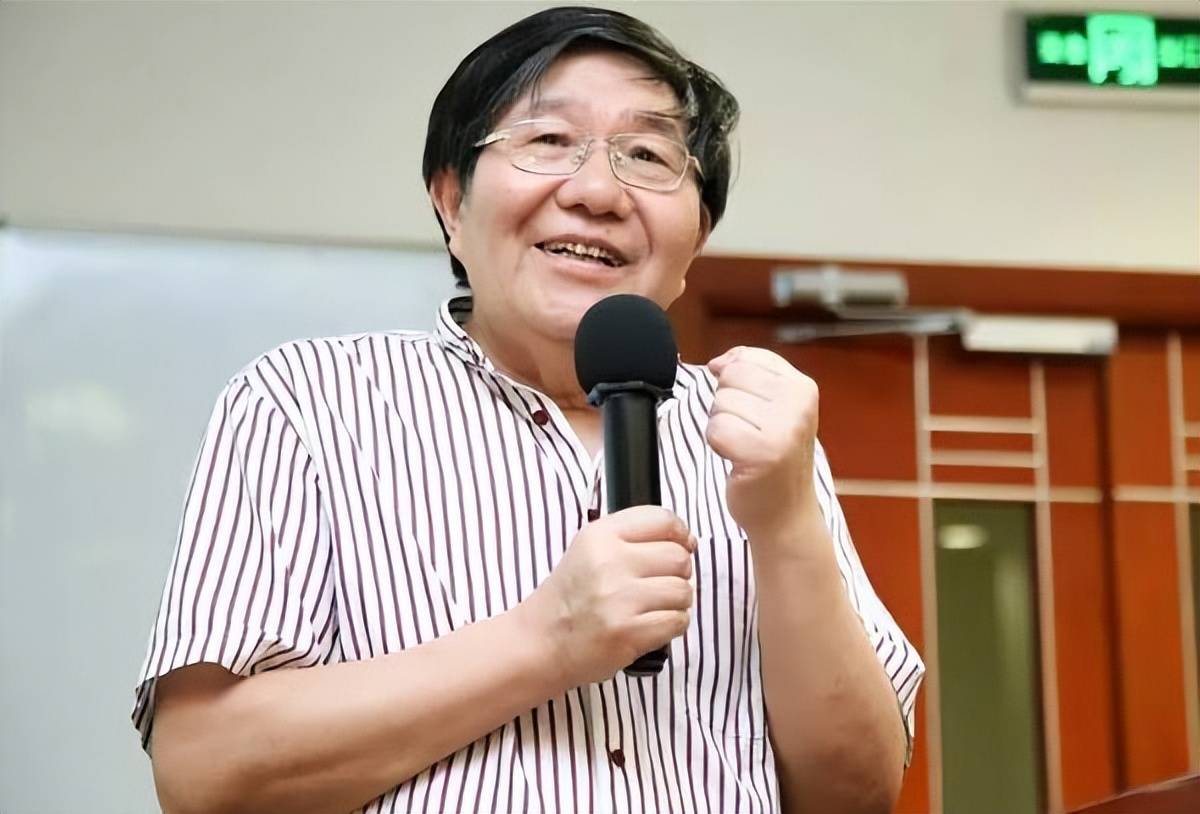 孙卓姐姐对话复旦教授骆玉明,孙悦将去复旦读博?