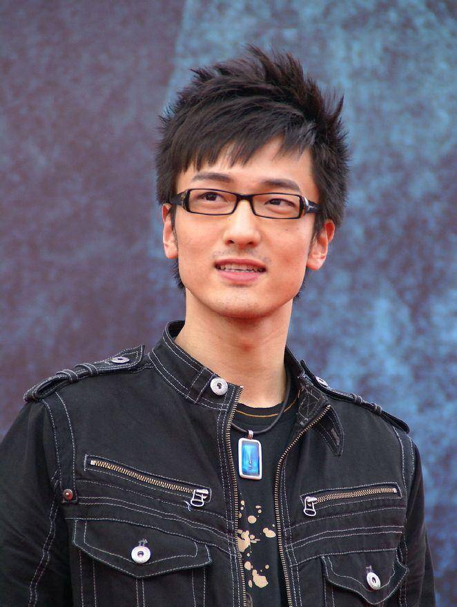 内地4位过气艺人现状:卑微求工作,哭诉穷到只剩100万_公寓_爱情