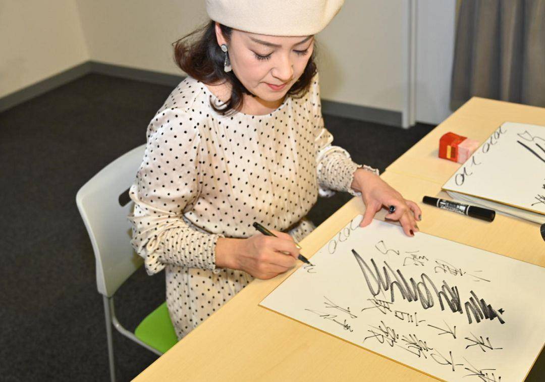 小鹿纯子_激励_成为了