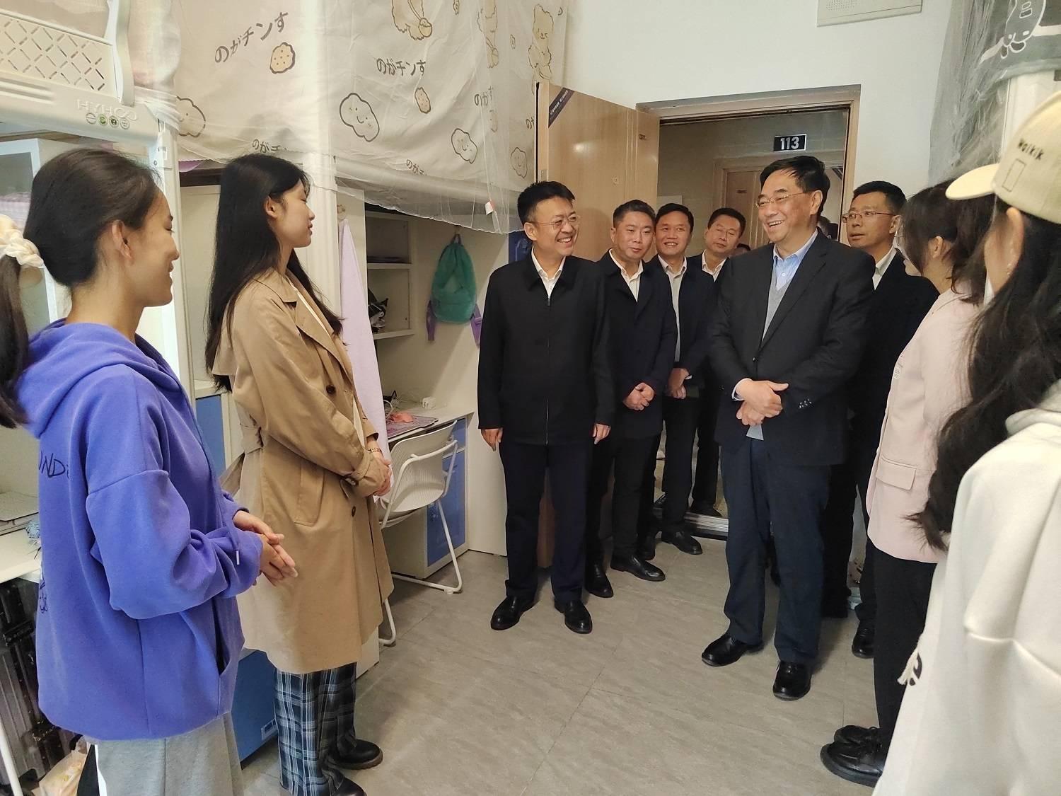 四川师范大学校党委书记李向成到遂宁市参加实习生座谈会_工作_校区