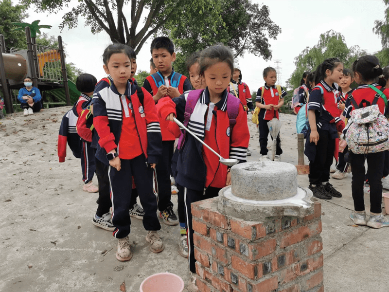 大渡口区大堰小学"劳行德兼 寻味自然"研学实践活动圆满举办_劳动