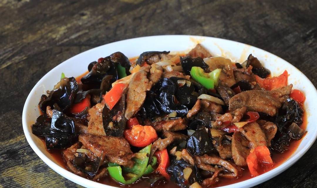 可口家常菜,木耳炒牛肉,木耳脆爽,牛肉嫩滑,超下饭_黑木耳_美食_食用